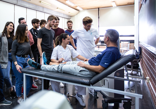 Prácticas en la Facultad de Fisioterapia de la Universitat de València.